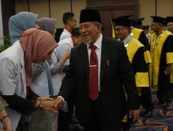 Ini Pesan Gubernur AGK Kepada Wisudawan FK-Unkhair Ternate