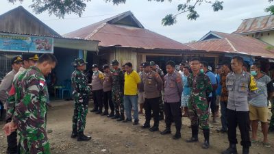 Peduli Lingkungan, Koramil 1508-04/Malifut Bersama Forkopimcam dan Warga Kerja Bakti