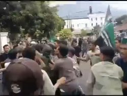 HMI Unras di Kediaman Gubernur Malut, Sempat Chaos Dengan Aparat