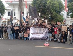 Tolak PT Priven Lestari, Masyarakat Buli Kepung Kediaman Gubernur Malut