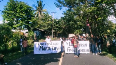 Protes Aktivitas Galian C, Mahasiswa dan Masyarakat Blokade Jalan Raya
