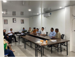 Jelang Pembukaan Hari Nusantara, Sekprov Malut Pimpin Rapat Bersama OPD