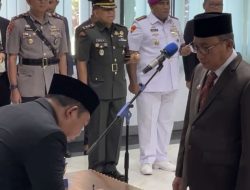 Raih Nilai Tertinggi, Wali Kota Tauhid Resmi Lantik Rizal Sebagai Sekda Ternate