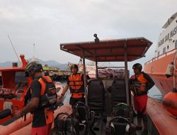 Basarnas Tengah Mencari Warga Gita Raja Yang Terseret Arus Banjir