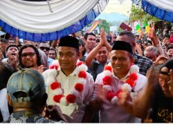 Ribuan Warga Pigaraja Teriak Rusihan-Muhtar Bupati Halsel