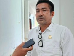 Gubernur Malut Gantung SK Pimpinan DPRD Halsel