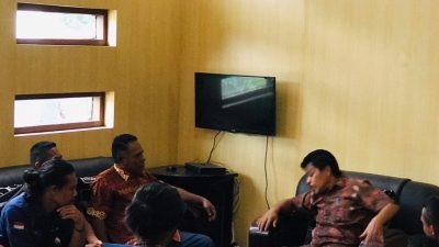 Kades Busua Kayoa Barat Diadukan ke Inspektorat & DPMD Halsel