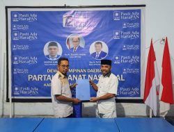 Muhlas Jafar Orang Pertama yang Mendaftar di Musda PAN Halsel