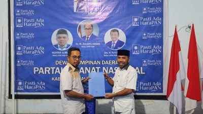 Muhlas Jafar Orang Pertama yang Mendaftar di Musda PAN Halsel