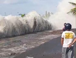 Banjir Rob di Sejumlah Titik di Kota Ternate, BPBD Imbau Warga Ikhtiar