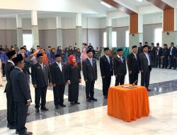 Bupati Halsel Lantik Sejumlah Pejabat Eselon II, Ada Sekda Safiun