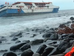 KM Intim Teratai Karam Di Depan Pulau Makian
