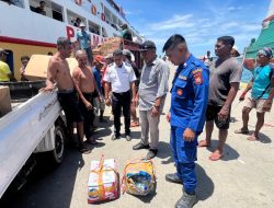 Razia Di Kapal Permata Obi, Sat Polairud Polres Sula Amankan 2 Karton Miras